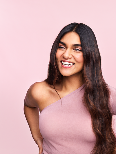 Blog - This is What Causes Frizzy Hair (+ How to Prevent It)