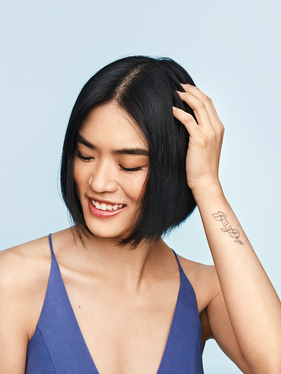 Blog - Dandruff vs. Dry Scalp: What’s the Difference?